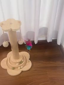 Griffoir interactif pour chat avec plateforme rotative  avec balle, adapté